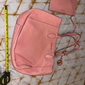 Reversible Michael kors tote with small wristlet